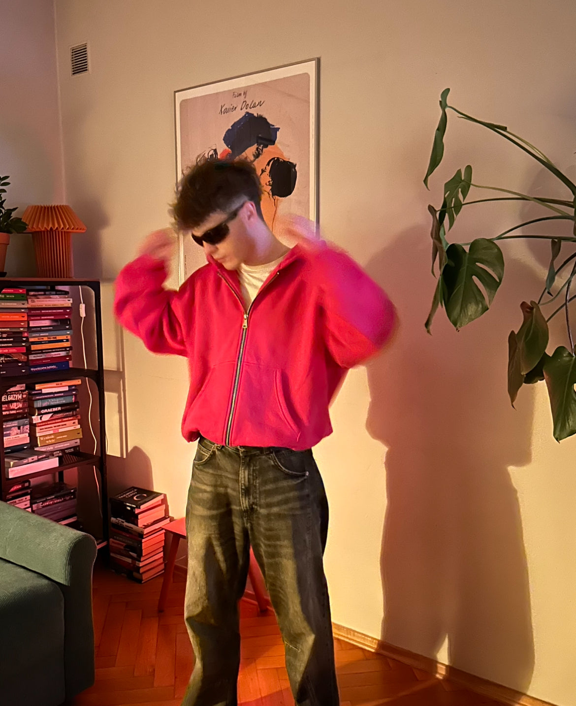 ESSENTIAL FUCHSIA ZIP HOODIE