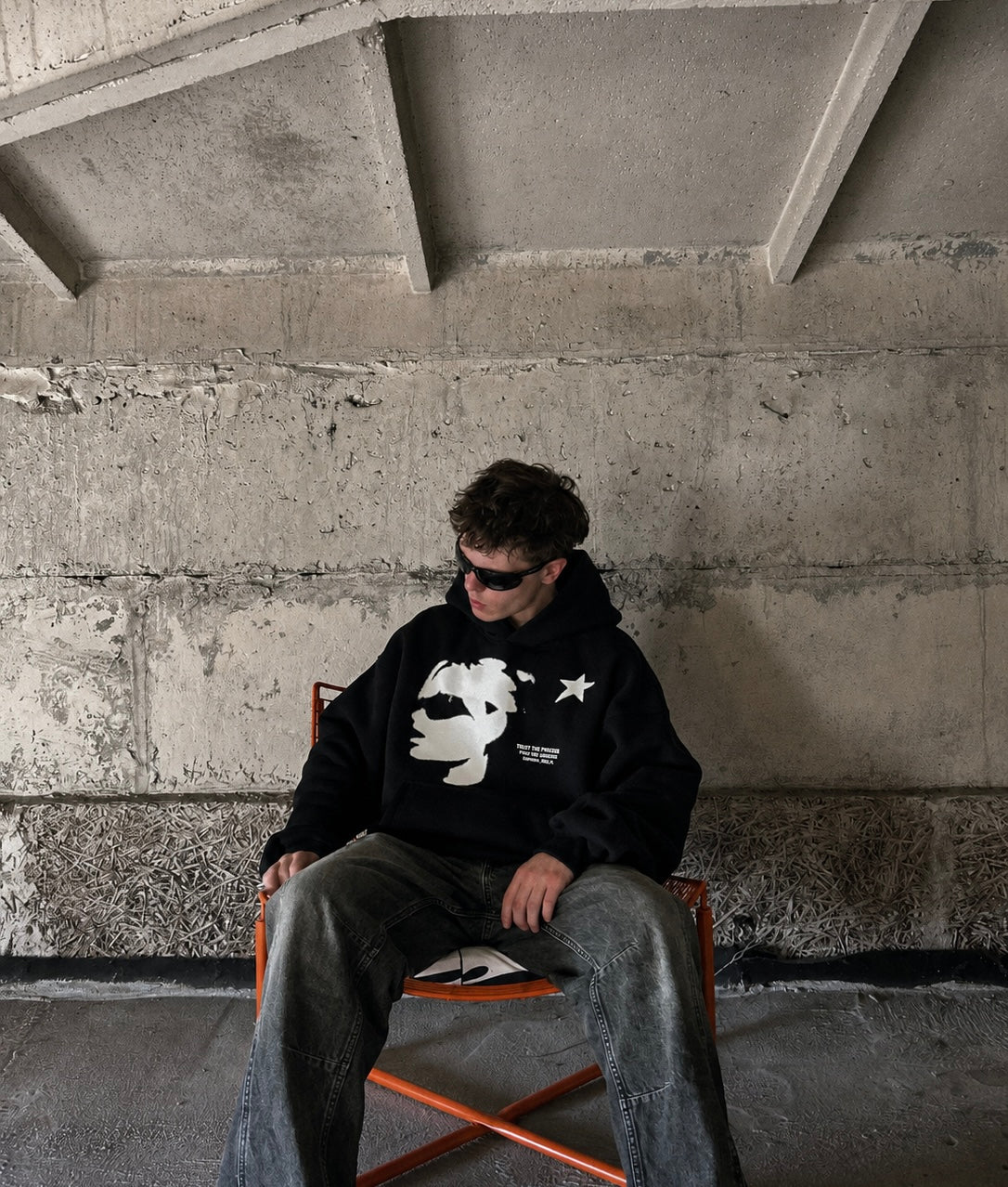 FACE HOODIE BLACK