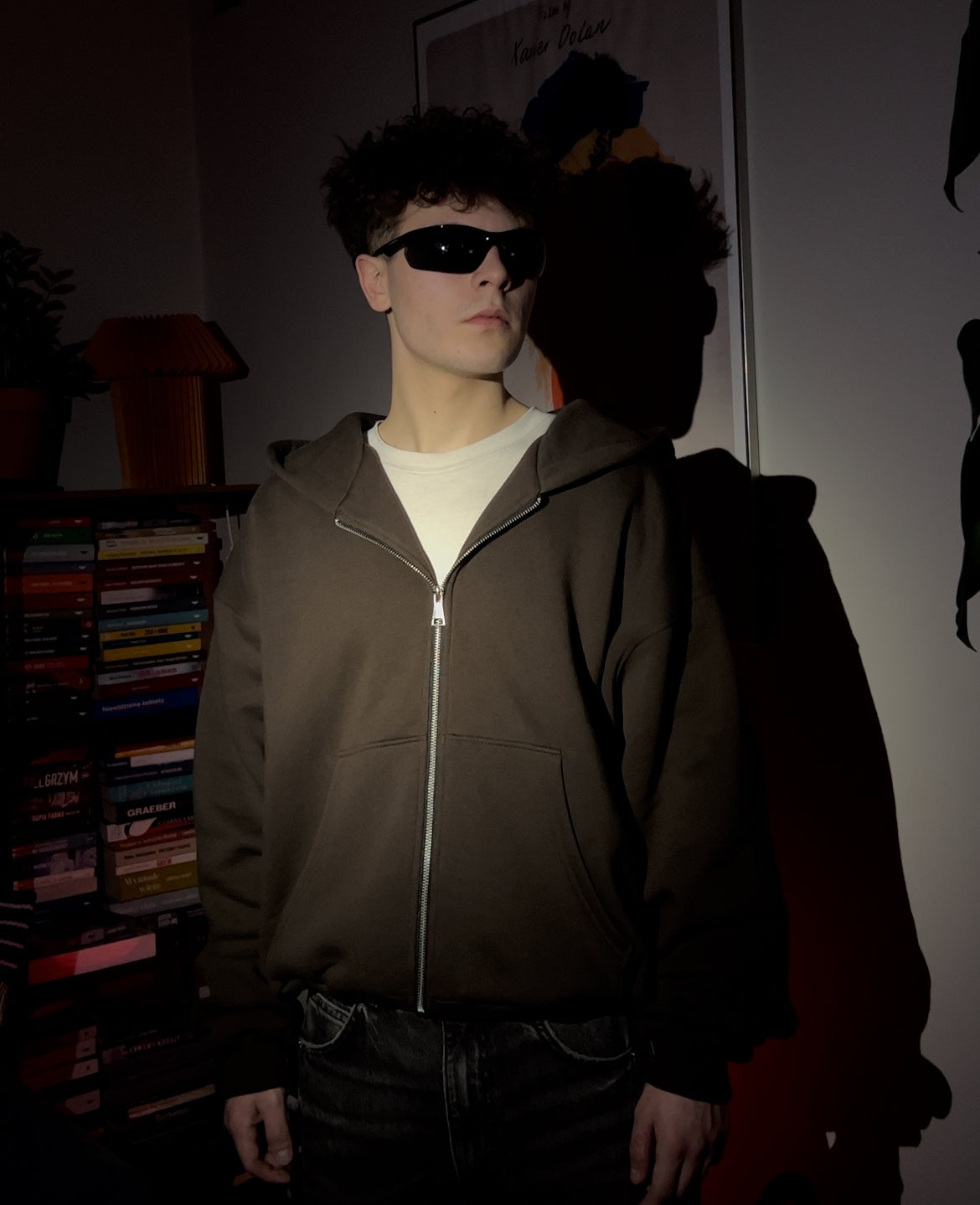 ESSENTIAL DARK CHOCOLATE ZIP HOODIE