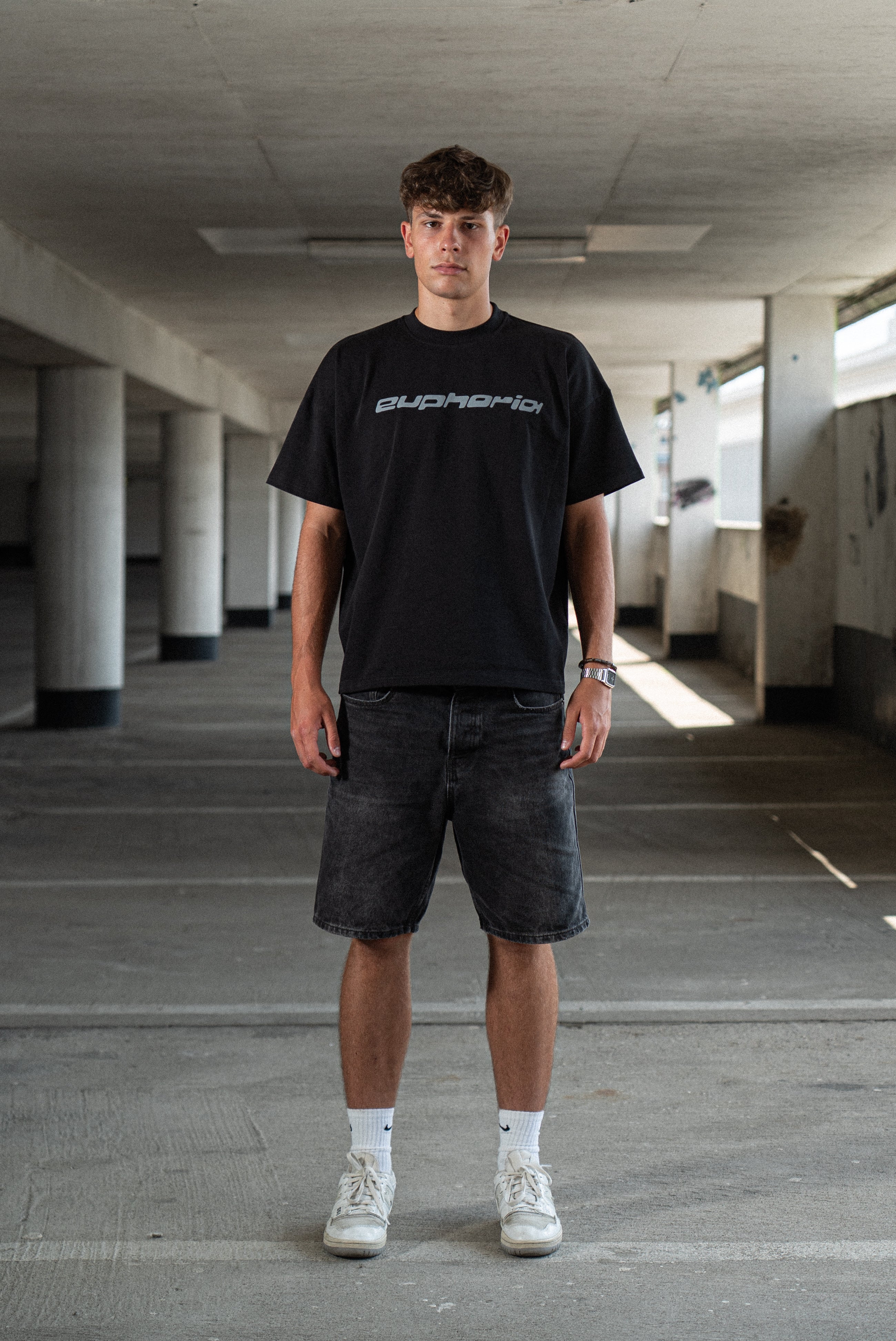 EUPHORIA BASIC TEE BLACK